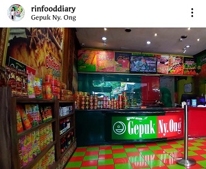 Berburu Oleh-Oleh Khas Bandung, Gepuk Ny. Ong