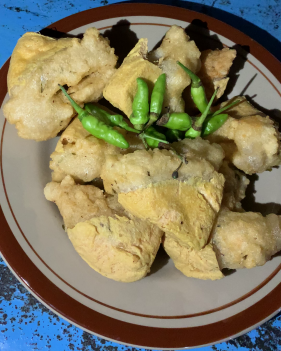 Kupat Glabed dan Sate Blengong Hj Inah Brebes