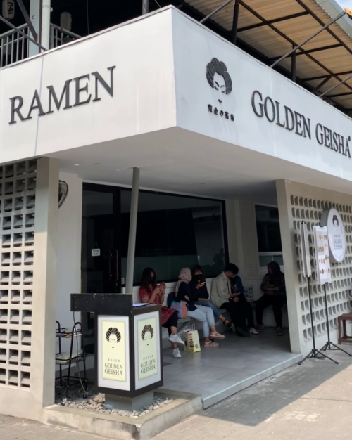 golden geisha ramen