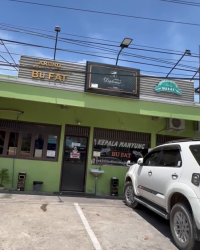 Mangut Kepala Manyung Bu Fat